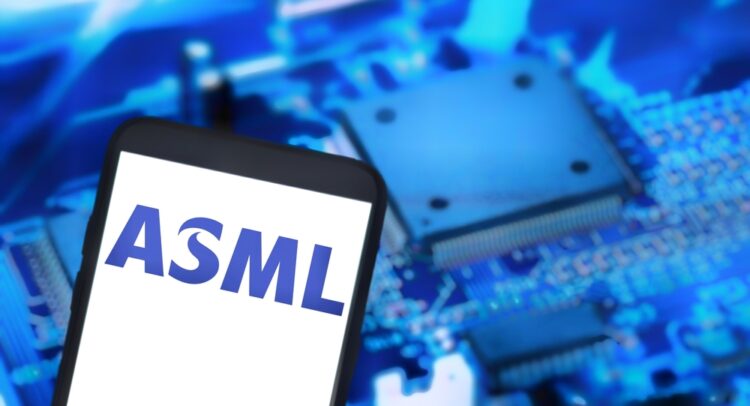 ASML Reports Q3 Results; Signals Flat Sales in 2024