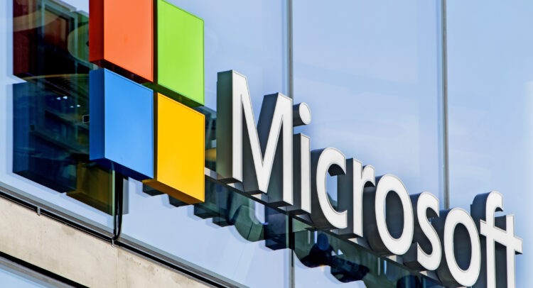 Microsoft (NASDAQ:MSFT) Gains on Analyst Praise